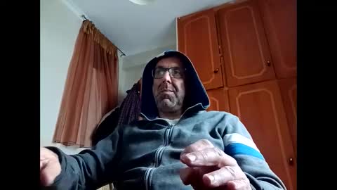 pansak1973 online show from February 12, 9:52 am