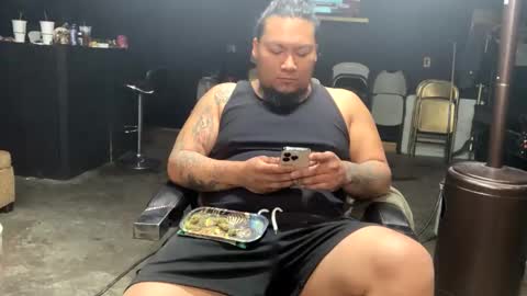 Snapshot of papi_krizz chatting on February 26, 3:30 pm papi_krizz online show from February 26, 3:30 pm