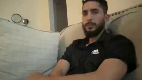 papicubano_guapo23cm online show from October 18, 5:34 am