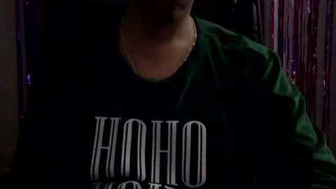 Snapshot of papy_dani33 chatting on February 8, 8:20 am papy_dani33 online show from February 8, 8:20 am