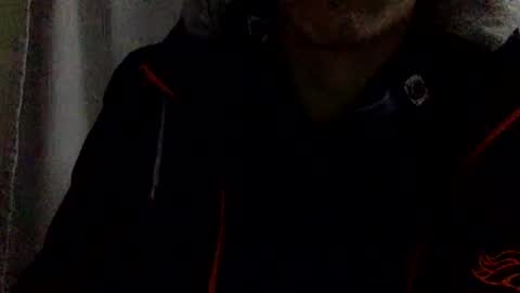 Snapshot of papy_dani33 chatting on December 24, 8:00 am papy_dani33 online show from December 24, 8:00 am