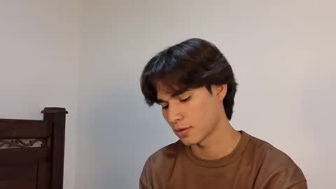 patri_ck_villa online show from December 1, 9:40 pm