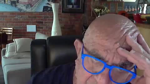 patvac online show from December 5, 11:07 pm