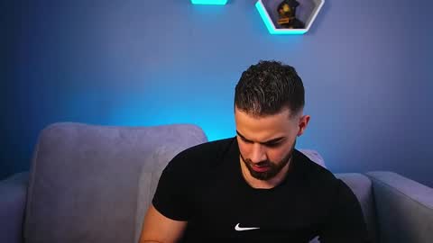 Paul Phoenix online show from January 17, 8:00 pm