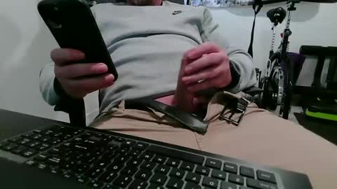 pcostyle online show from October 8, 8:35 pm