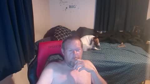 pecker40 online show from April 27, 2:19 am