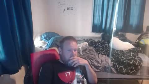 pecker40 online show from April 12, 7:37 pm