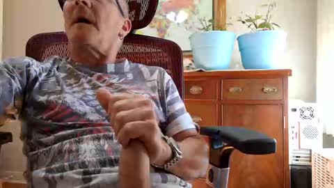 Snapshot of peepingmale chatting on December 20, 5:08 pm peepingmale online show from December 20, 5:08 pm