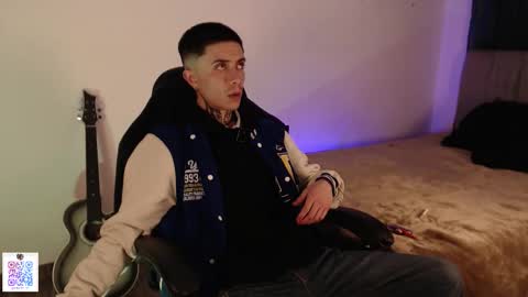 giovanny or andres you decide online show from October 30, 2:57 am