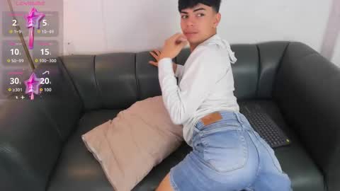 Peter online show from November 18, 6:33 pm