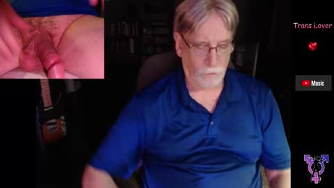 Snapshot of pghk2000 chatting on September 16, 3:07 am George online show from September 16, 3:07 am