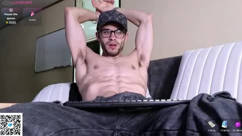 phantom_bigger1 online show from March 20, 8:45 pm