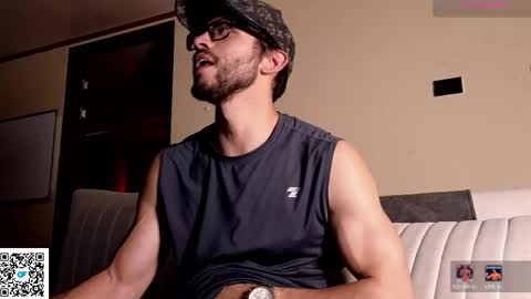 phantom_bigger1 online show from April 15, 11:04 pm