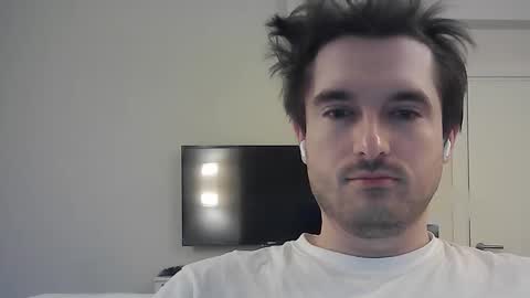 PhilipBorison online show from December 18, 4:41 am