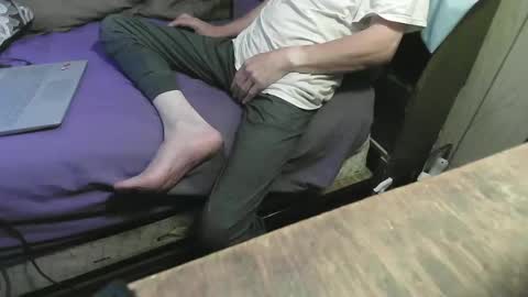 Snapshot of pickle996 chatting on October 5, 9:13 am pickle996 online show from October 5, 9:13 am