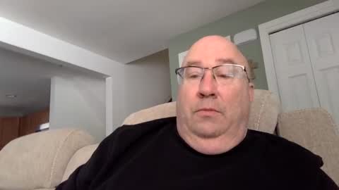 pickme11113 online show from March 4, 12:44 pm