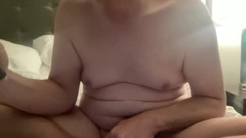 Snapshot of pigboy31 chatting on January 1, 10:00 am goonpig online show from January 1, 10:00 am