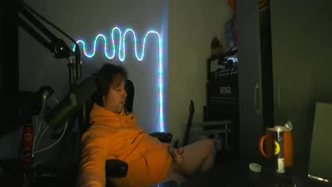 Snapshot of pigeon333 chatting on October 30, 4:03 am pigeon333 online show from October 30, 4:03 am