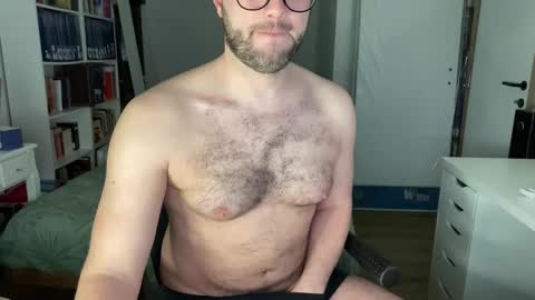 pilou online show from March 14, 8:16 pm