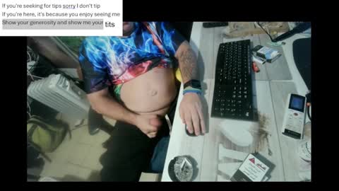 Snapshot of pini_z chatting on January 18, 3:16 pm pini_z online show from January 18, 3:16 pm