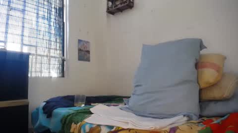 Snapshot of pirata_privado chatting on October 12, 3:50 pm pirata_privado online show from October 12, 3:50 pm
