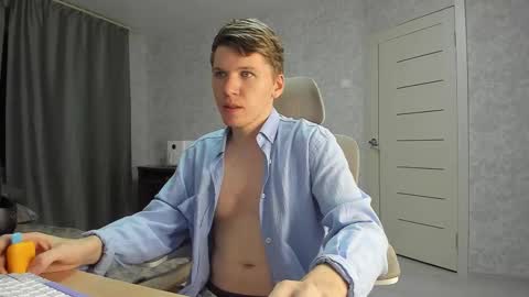 Pierre online show from November 24, 4:41 pm