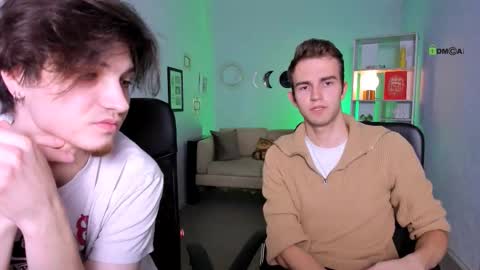 Pitt online show from December 4, 6:42 am