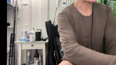 STC online show from March 6, 6:37 pm