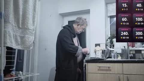 Play Me online show from November 30, 3:30 am