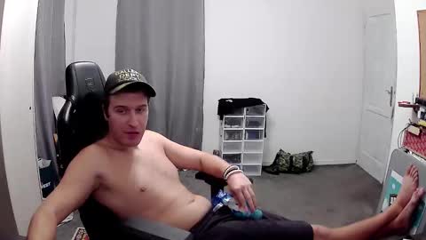 Snapshot of plkrisztian chatting on October 26, 8:44 pm plkrisztian online show from October 26, 8:44 pm