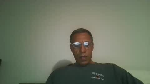 Snapshot of poolguy2496 chatting on October 11, 2:59 am poolguy2496 online show from October 11, 2:59 am
