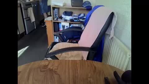 poshman65 online show from April 21, 9:15 am