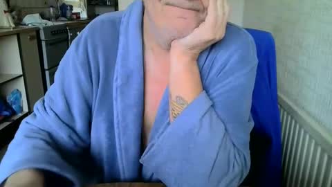 poshman65 online show from November 24, 12:28 pm