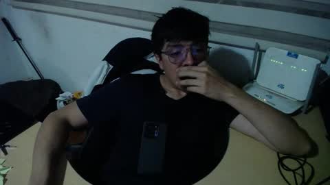 powerfulzeus2 online show from January 15, 2:04 am