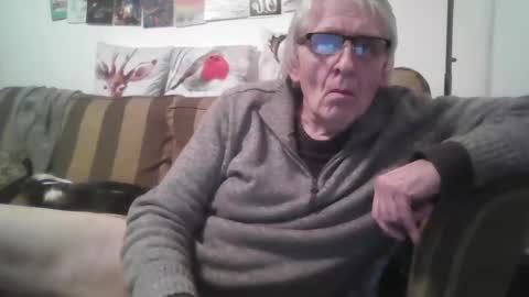 proudwelshman online show from January 2, 10:44 pm