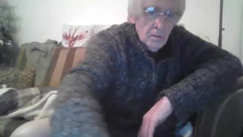 proudwelshman online show from December 25, 10:16 pm