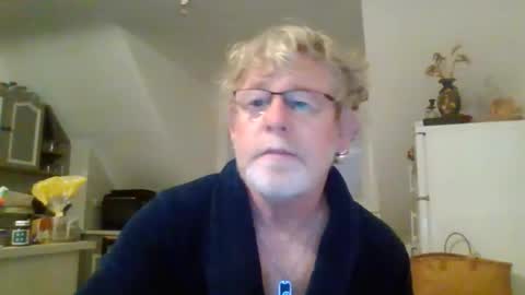 ptitrouquin online show from October 1, 5:44 am