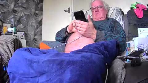 Genital sucker online show from February 23, 2:32 pm