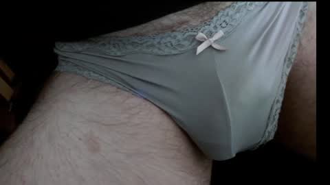 Snapshot of qbase69 chatting on September 10, 3:32 pm qbase online show from September 10, 3:32 pm