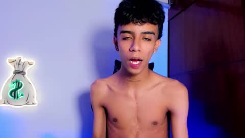 quetzal_coatl_ online show from November 7, 10:46 pm