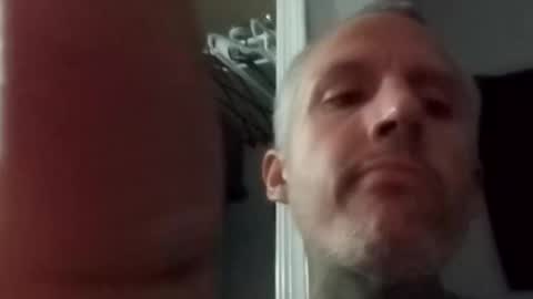 radwolfe13 online show from November 7, 4:38 am