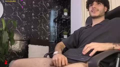 R A F A E L online show from February 8, 10:14 pm