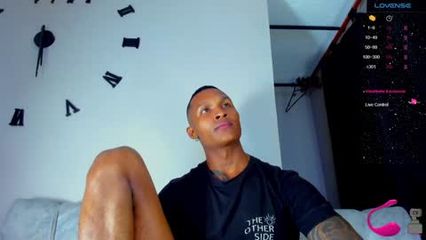 Andres H online show from December 3, 8:47 am