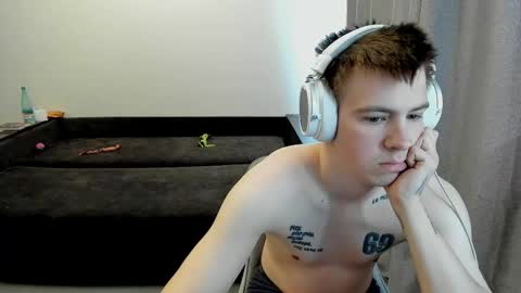 Ray online show from April 17, 7:00 am