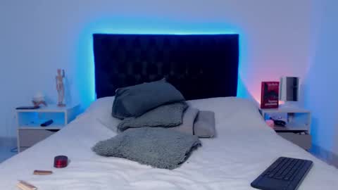 Ray online show from December 23, 2:09 am