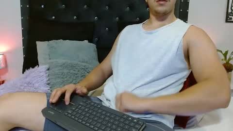 Ray online show from February 10, 12:41 am