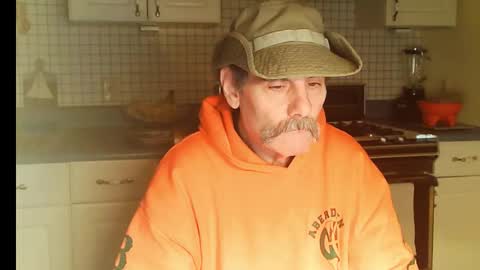 Ray online show from February 5, 9:38 am