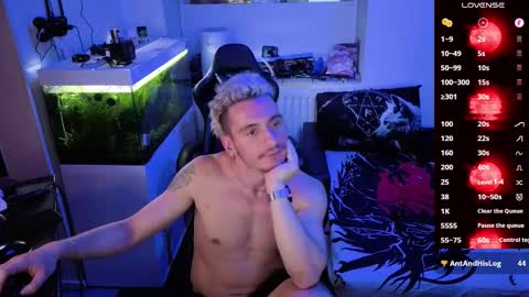 Rayzel online show from February 25, 2:01 am