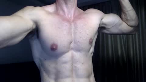 razorramon13 online show from December 4, 8:21 am