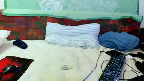 realcanguys online show from January 13, 8:08 am